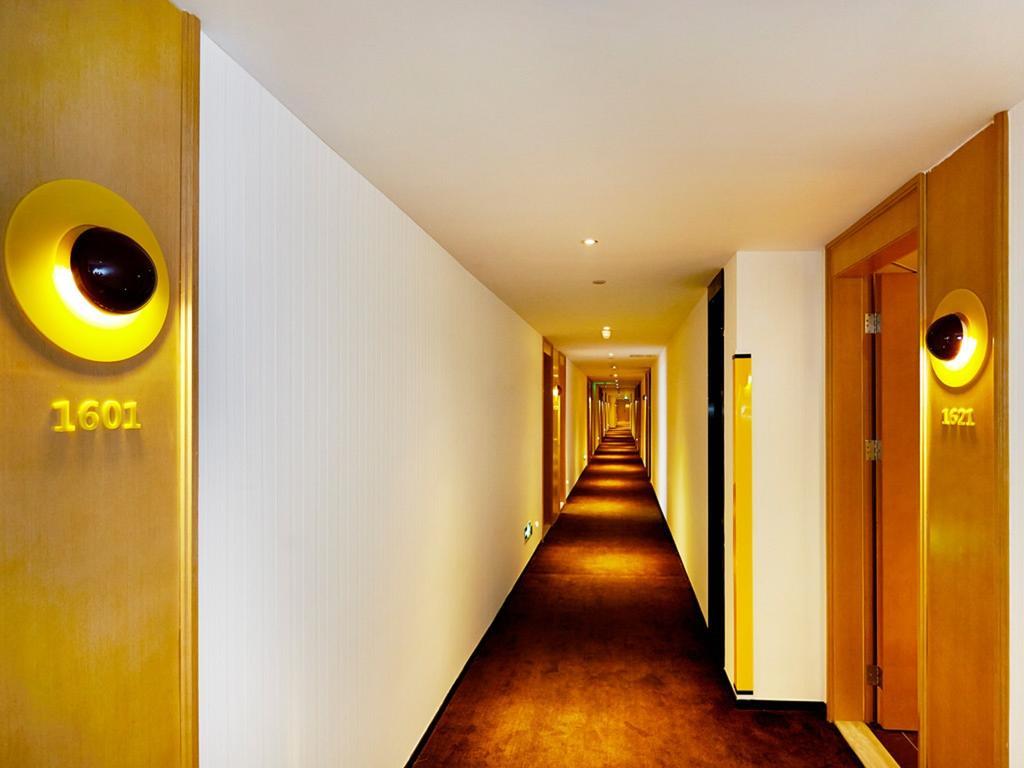 7Days Premium Chongqing Hongqihegou Hotel Стая снимка
