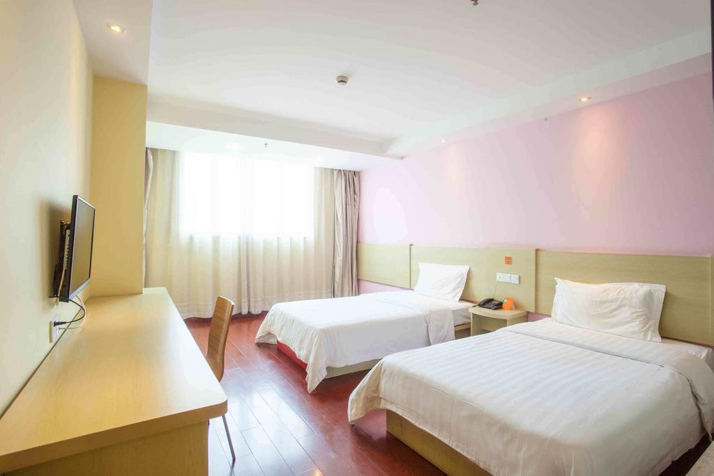 7Days Premium Chongqing Hongqihegou Hotel Стая снимка